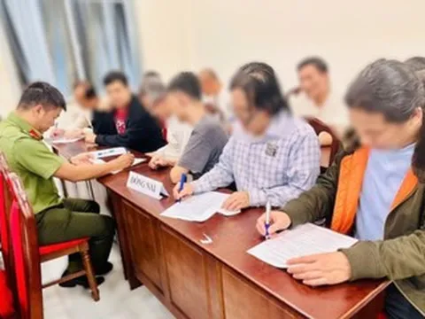 Công an Đồng Nai tiếp nhận 6 công dân bị Mỹ trục xuất