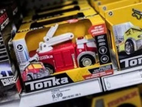 Doanh nghiệp Mỹ bắt đầu nhận tiền hoàn thuế sau khi 'thuế quan ông Trump' bị tòa bác bỏ