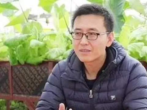 Phát hiện người đàn ông kiếm hơn 139 tỷ đồng/năm nhờ mô hình “trồng rau không cần bón phân, nuôi cá không cần thay nước”