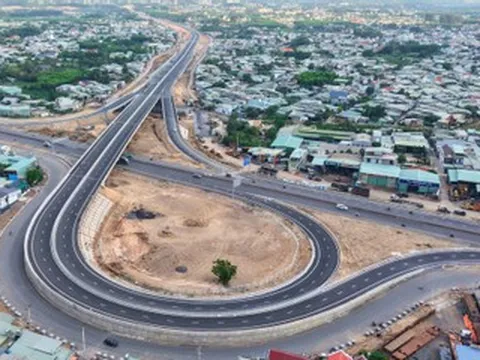 Cận cảnh chặng cuối cao tốc Biên Hòa - Vũng Tàu 17.800 tỷ đồng sắp thông xe