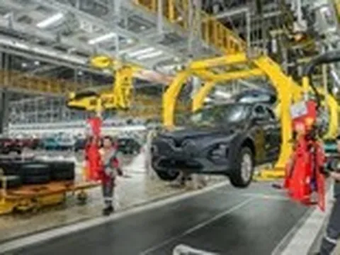 VinFast nói về kế hoạch tái cấu trúc: Giảm áp lực nợ, kỳ vọng năm 2027 có lãi