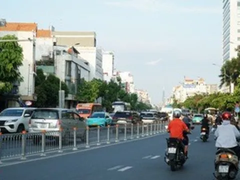 Đường Cộng Hòa sẽ có barie giúp đổi chiều làn xe theo giờ cao điểm