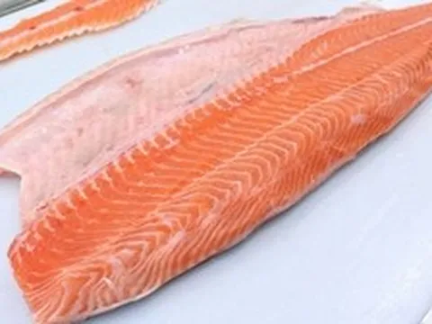 Lời khuyên khi mua cá hồi