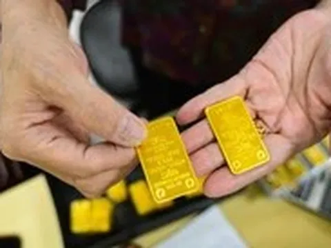 Chiều nay, giá vàng và giá bạc cùng giảm sâu