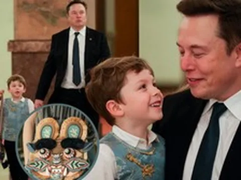 Giải mã chiếc túi hổ của quý tử nhà Elon Musk: Hóa ra mang cả biểu tượng chiêu tài, gọi lộc, “cháy hàng” chỉ sau 1 đêm