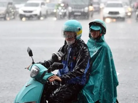 Dự báo thời tiết 17/5/2026: Miền Bắc và Nam Bộ mưa rầm rầm, Hà Nội giảm 5 độ