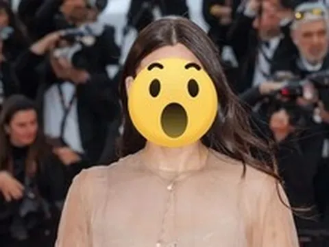 1 mỹ nhân diện chiếc váy trong suốt hở da thịt, công khai thách thức quy định của Cannes?