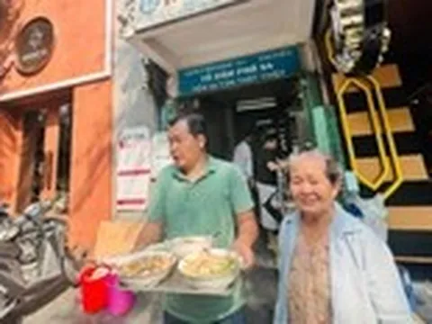 Dặm dài hủ tiếu - Kỳ 4: Giữ hương vị hủ tiếu miền Tây ở Sài Gòn