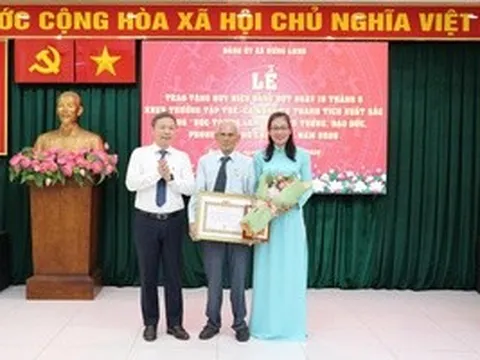 TPHCM: Trao Huy hiệu Đảng, tuyên dương điển hình học Bác