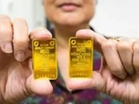 Tối nay, giá vàng bất ngờ đảo chiều đi lên