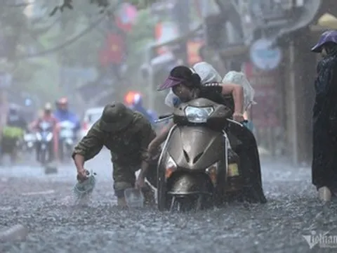 Mưa lớn dữ dội bao trùm miền Bắc và Thanh Hóa - Nghệ An, kéo dài đến khi nào?