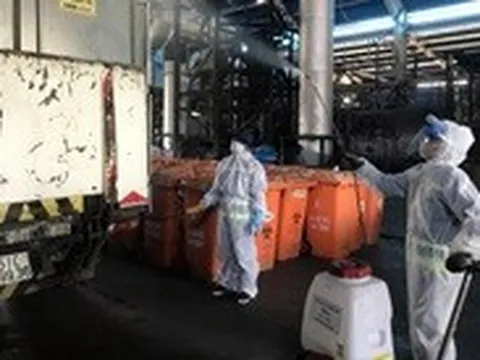 TP.HCM thử nghiệm xử lý rác y tế bằng 'nước cận tới hạn'