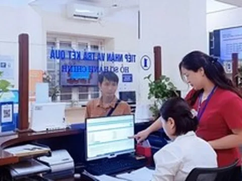 Từ 1/9/2026: Người dân đến cơ quan nhà nước được dùng điện thoại chụp tài liệu khi yêu cầu cung cấp thông tin