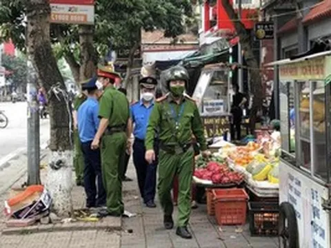 Hà Nội đề xuất tăng tiền phạt hành vi lấn chiếm vỉa hè, lòng đường