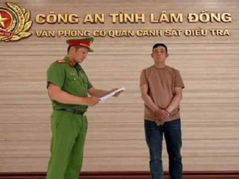 Cựu nhân viên ngân hàng dụ 4 người vào tròng, chiếm đoạt tiền tỷ