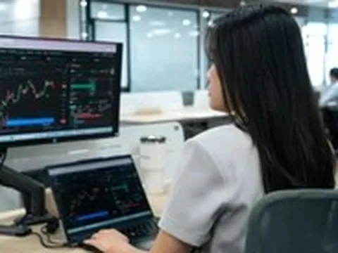 Chứng khoán 21-5: Lý do nào khiến nhà đầu tư bán tháo trong phiên 20-5?