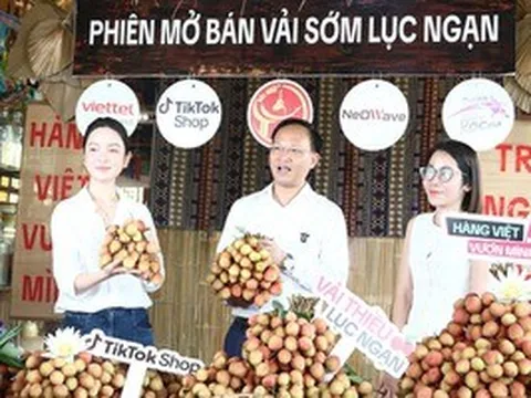 Phó chủ tịch tỉnh livestream bán vải thiều thu hút hàng trăm ngàn lượt xem, chốt 4.830 đơn