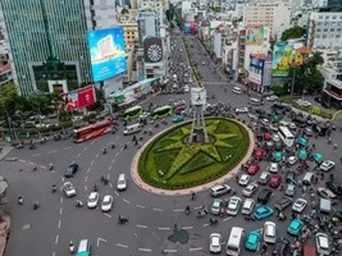 Cận cảnh vòng xoay Nguyễn Bỉnh Khiêm trước ngày phân luồng