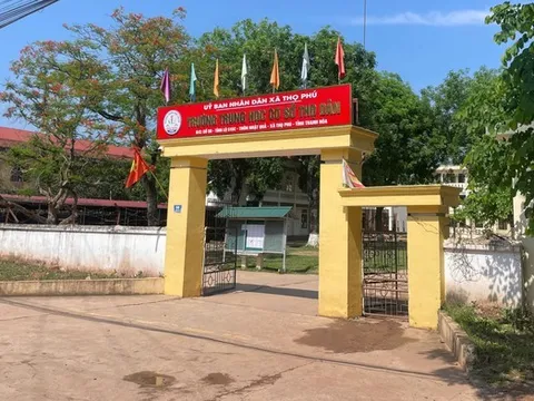 Phụ huynh ở Thanh Hóa được hoàn trả hơn 100 triệu đồng tiền ôn thi vào lớp 10 thu trái quy định