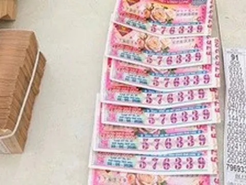 Lời kể từ chủ đại lý vé số nơi nam thanh niên mua giúp cụ già 8 tờ và trúng độc đắc 16 tỉ đồng