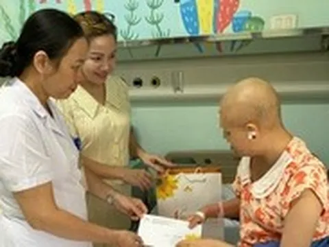 Hơn 5.000 tỉ đồng tiếp sức cho hàng chục nghìn bệnh nhân ung thư cả nước