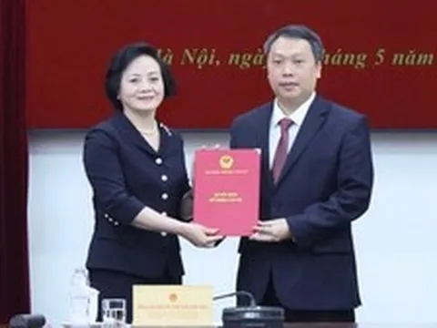 Phó Thủ tướng trao quyết định tiếp nhận, bổ nhiệm Thứ trưởng Bộ VH-TT&DL