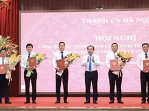 Công bố các quyết định của Ban Bí thư về công tác cán bộ tại Thành ủy Hà Nội