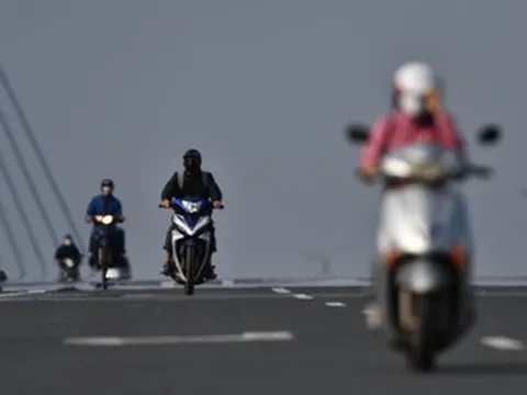 Hà Nội chạm ngưỡng 40 độ, miền Bắc còn ngột ngạt trong 'chảo lửa' hai ngày nữa