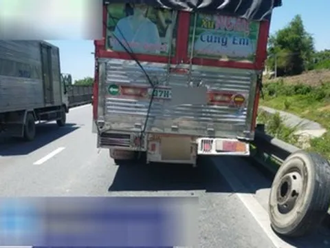 Cục CSGT cảnh báo tình trạng ô tô nổ lốp trong ngày nắng nóng