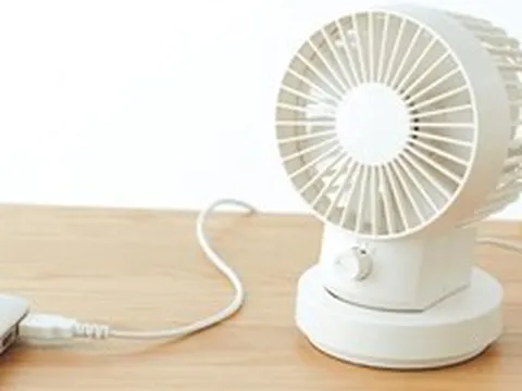 Lời khuyên đến những gia đình đang sử dụng quạt tích điện trong thời điểm nắng nóng 40 độ