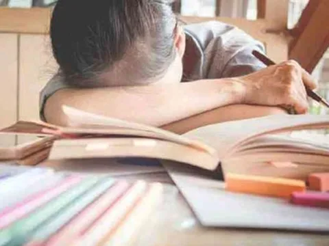 Thi online thời AI: Giáo viên Mỹ "đau đầu" chống gian lận công nghệ