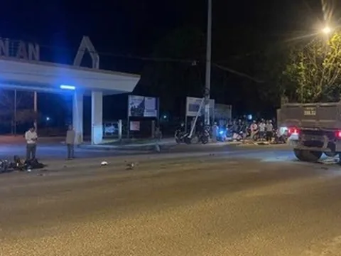 Hai thanh niên tử vong tại chỗ sau cú va chạm với xe ben