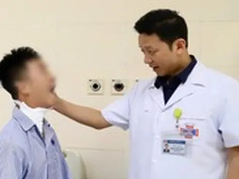Ung thư lưỡi dễ nhầm lẫn với nhiệt miệng: Dấu hiệu nào để phát hiện sớm?