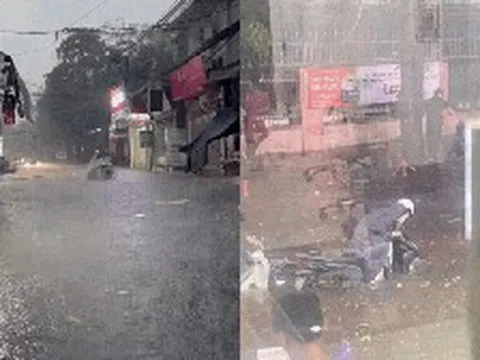 Đường ở Hà Nội ngập sau mưa lớn