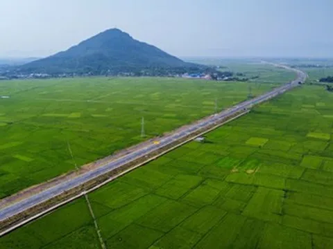 Khai thác 22km đầu tiên của cao tốc Khánh Hòa - Buôn Ma Thuột