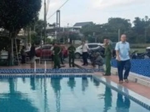 3 trẻ em bị ngất ở bể bơi Trường THPT Nguyễn Du nghi do điện giật