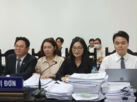 Vụ ly hôn 1.200 tỷ: Tòa tạm hoãn, chưa rõ bác sỹ nha khoa đang ở đâu
