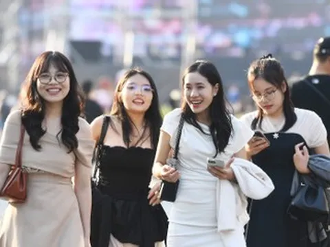 Dự báo thời tiết 30/5/2026: Miền Bắc sáng còn mưa giông, trưa nắng lên đến 34 độ