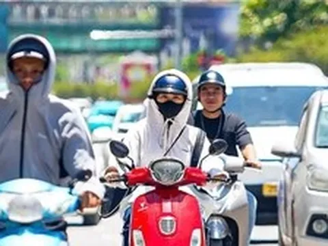 Miền Bắc tăng nhiệt trước khi đón mưa dông