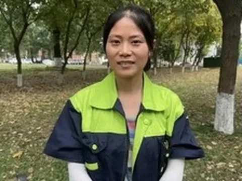 Nữ công nhân vệ sinh 33 tuổi đỗ thạc sĩ: Chỉ cần chăm chỉ hơn người thông minh nhất, nỗ lực hơn người chăm chỉ nhất một chút