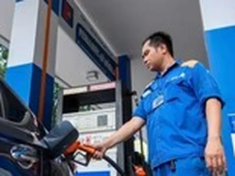 Trước ngày xăng E10 'phủ sóng': Khách lựa chọn xăng sinh học tăng dần