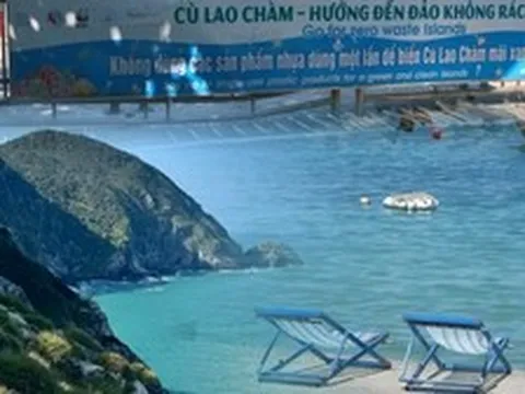 Chuyện lạ ở hòn đảo cách Hội An 20 phút: Cầm túi nilon liền bị người dân nhắc nhở, kiên trì suốt 17 năm để giữ nước trong vắt!