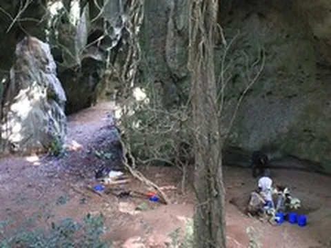 Phát hiện ngôi mộ 78.000 năm, cổ nhất "quê hương loài người"