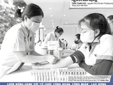 Báo in ngày 1-6: Chính thức bán xăng E10 toàn quốc