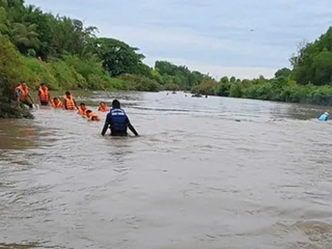 Xuyên đêm tìm nam sinh lớp 12 mất tích