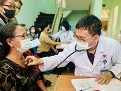 Tin tức sáng 2-6: TP.HCM điều động nhân viên y tế tuyến trên về cơ sở tối đa 12 tháng