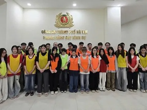 Hà Nội: Bắt giám đốc công ty sinh năm 1995 và 17 nhân viên