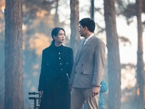 Phim có Ngọc Trinh, Xuân Lan "ế ẩm", gần như rời rạp