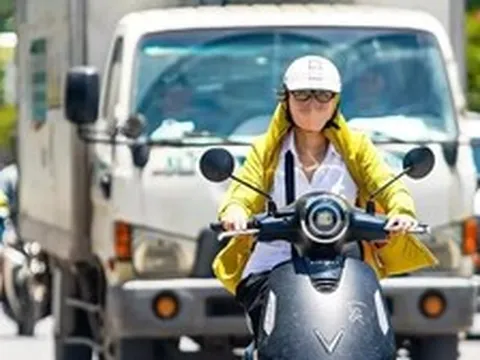 Miền Bắc nắng nóng đỉnh điểm, chiều tối có mưa dông