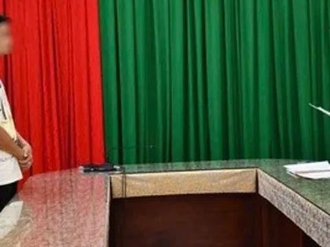 Bán vé số dạo trên xe 3 bánh, người phụ nữ bị tông tử vong